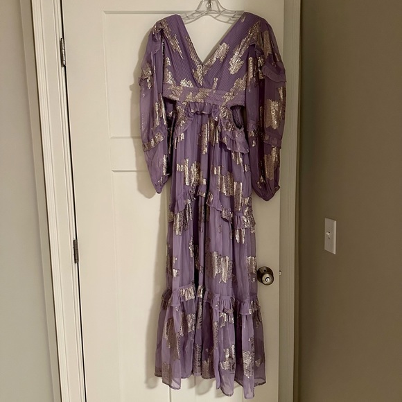 Embroidered metallic cut out dress - Picture 4 of 7